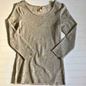 BKE - Fitted Sparkly Lace Top